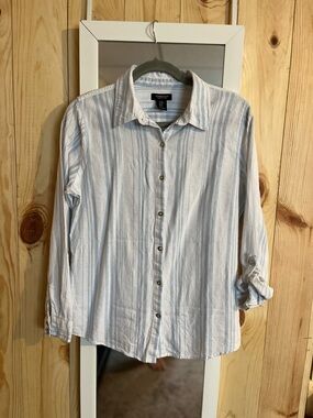 Jones & Co New York Linen Lyocell Button Down Shirt